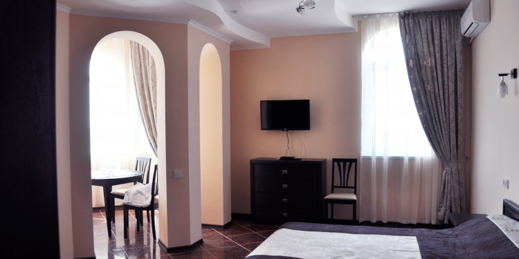 polyljyks-otel-afina-berdyansk-1